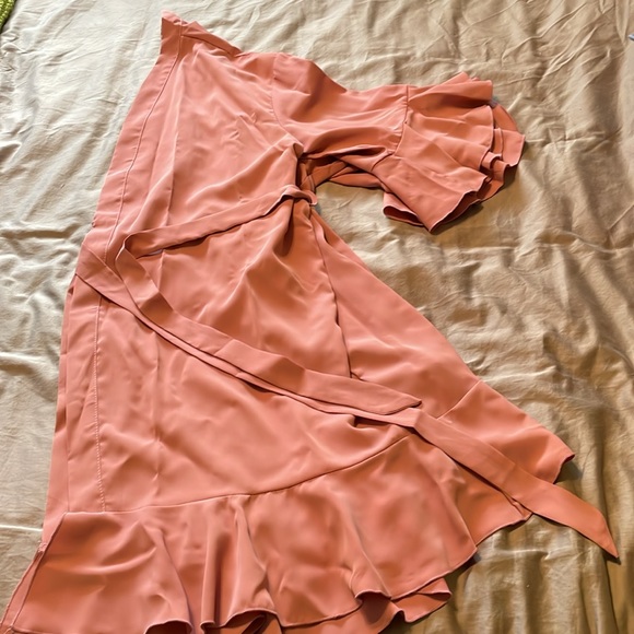 Ruffle Satin Bridesmaid Robe - Picture 2 of 3